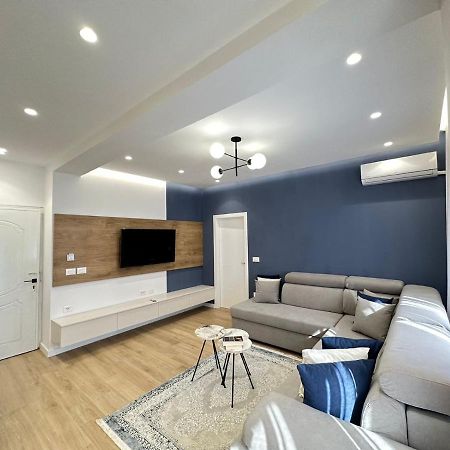 Luxurious Seaside Apartment Durrës 外观 照片