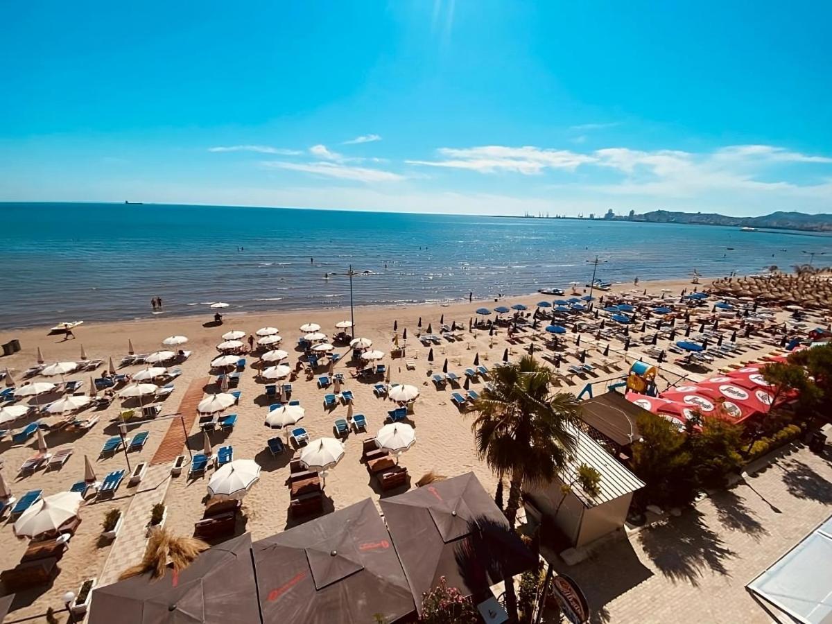 Luxurious Seaside Apartment Durrës 外观 照片