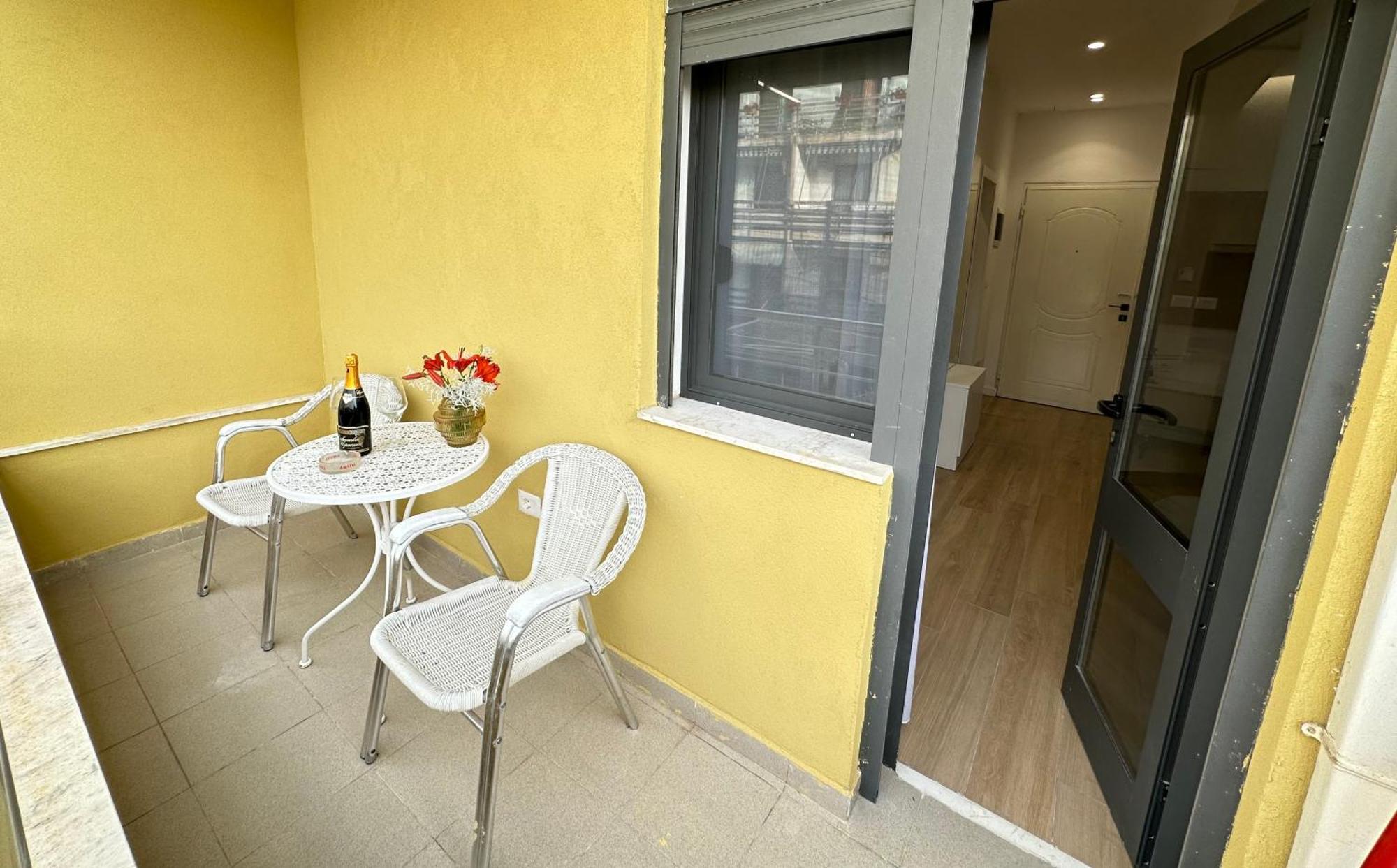 Luxurious Seaside Apartment Durrës 外观 照片